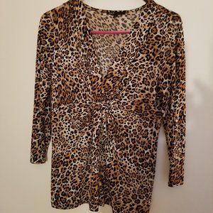 Chaus V-Neck 3/4 Sleeve Leopard Print Top Size M